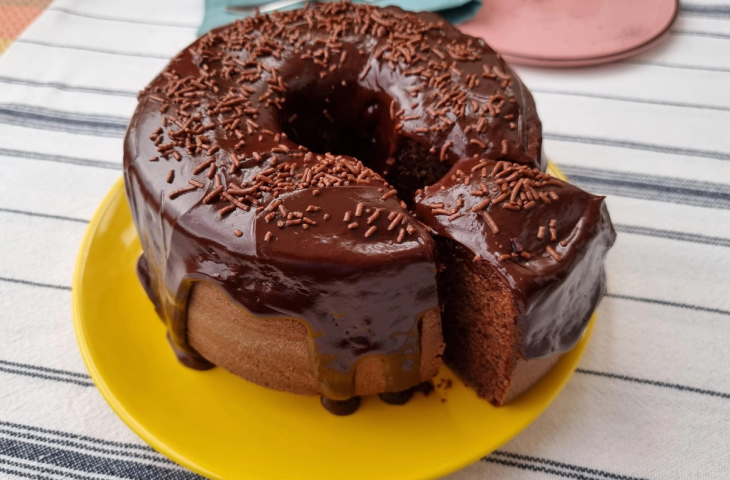 Bolo de chocolate de liquidificador