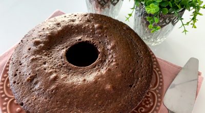 Bolo de chocolate de micro-ondas
