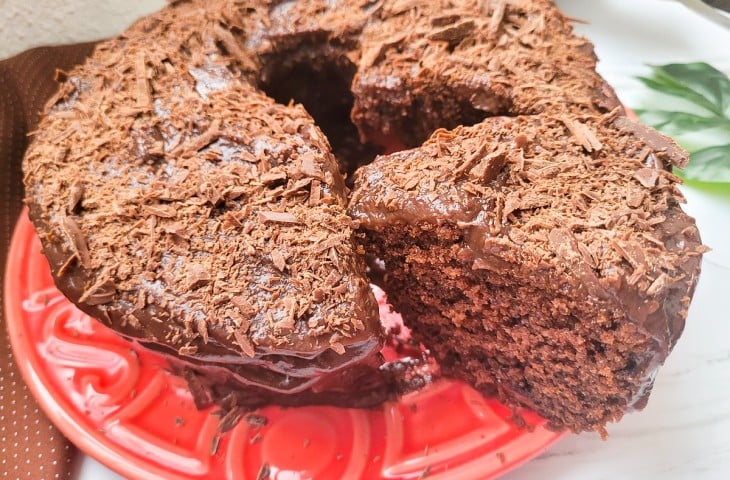 Bolo de chocolate fácil e rápido