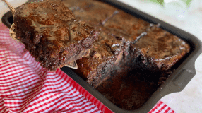 Bolo de chocolate fofinho com óleo