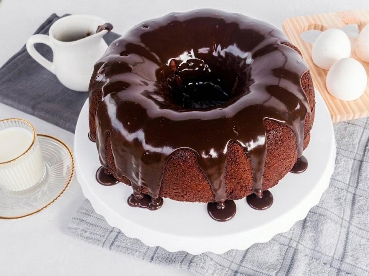 Bolo de chocolate fofinho de liquidificador