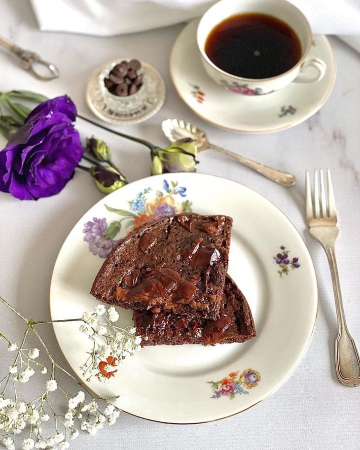 Bolo de chocolate low carb de frigideira