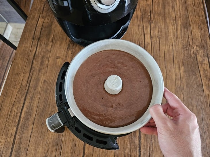 Bolo de Chocolate na AirFryer  Fritadeira sem Óleo - Receitas AirFryer