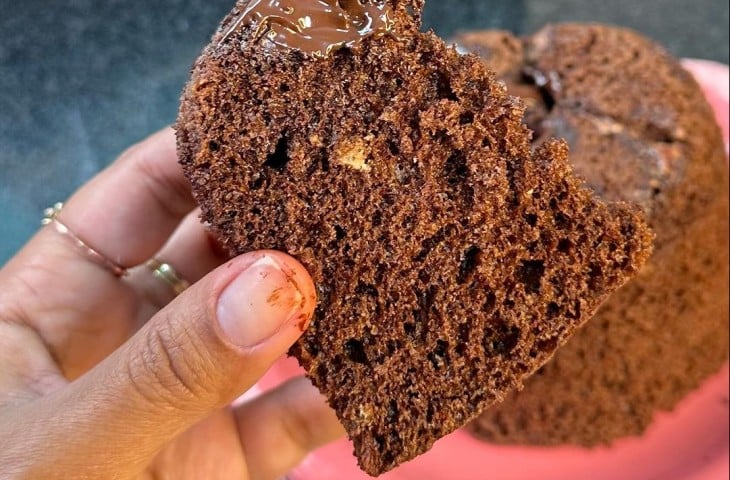 Bolo de chocolate sem farinha de trigo e sem banana