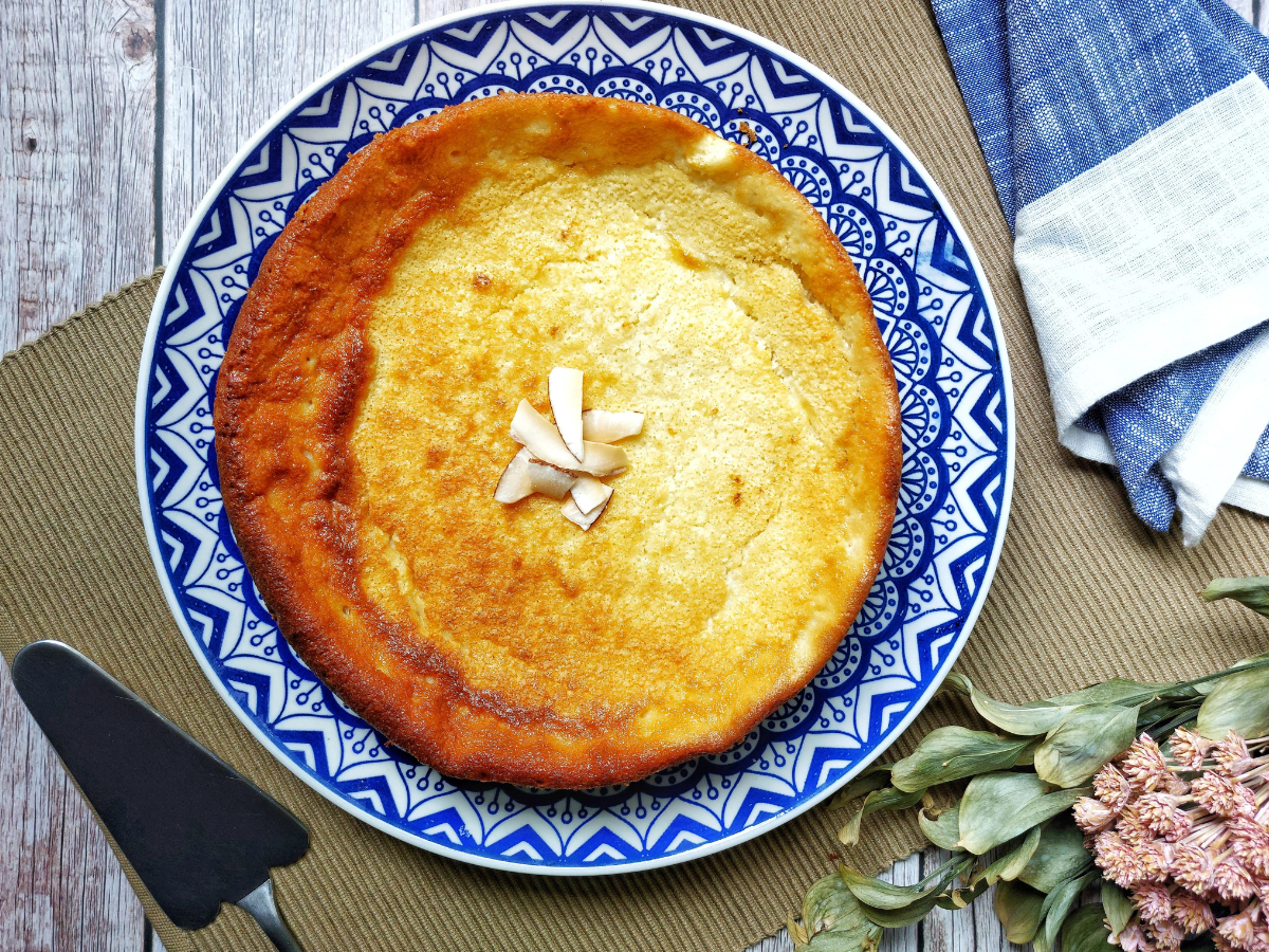 Bolo de coco cremoso