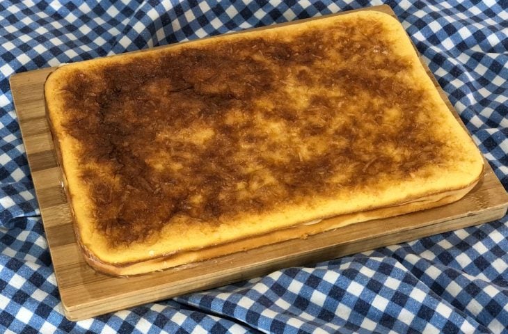 Bolo de coco cremoso de liquidificador