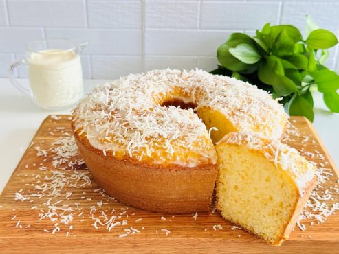 Bolo de coco de liquidificador