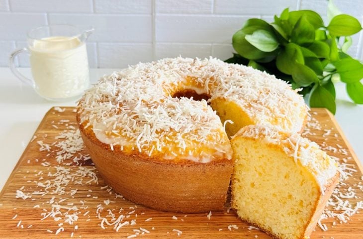 Bolo de coco de liquidificador