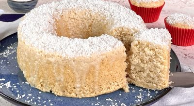 Bolo de coco sem glúten e lactose