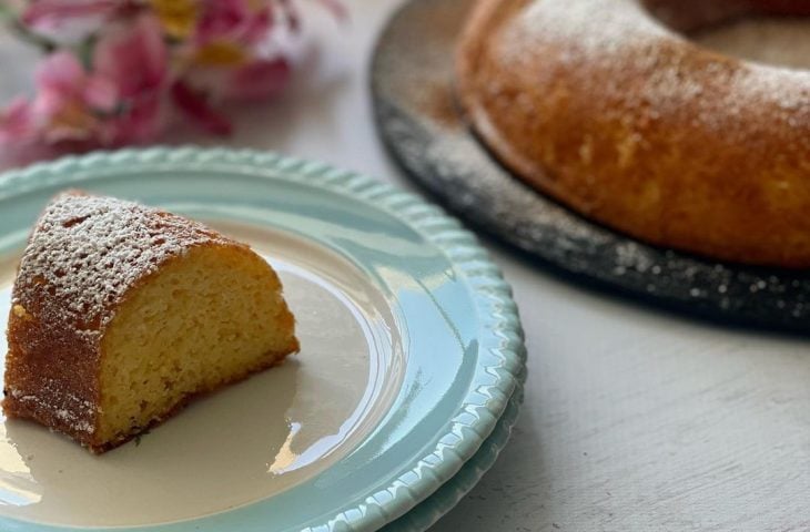 Bolo de cuscuz sem glúten