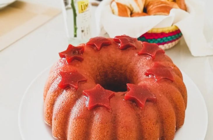 Bolo de flocão com goiabada