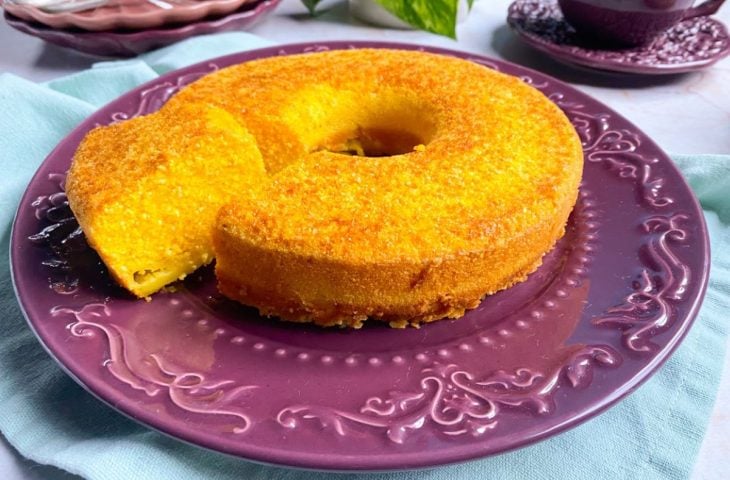 Bolo de flocão de milho