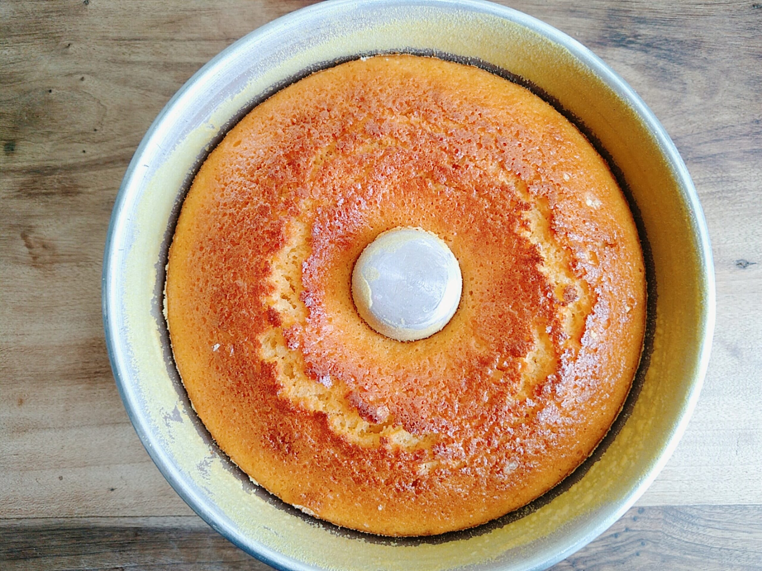 Bolo de Fubá com Goiabada
