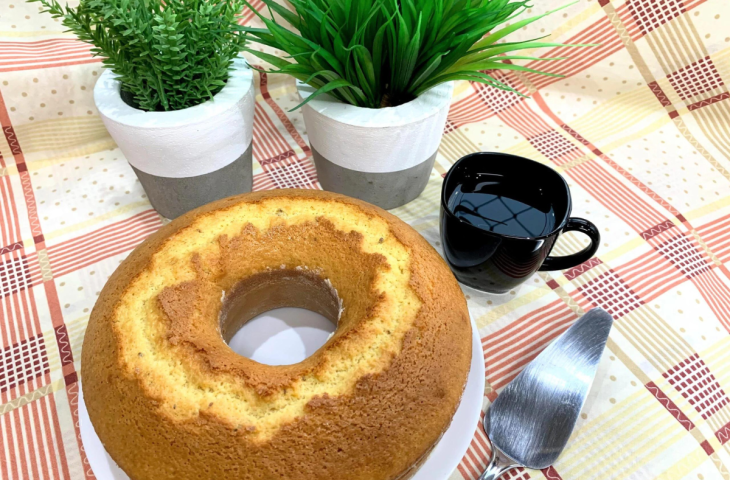 Bolo de fubá com Maizena e erva-doce