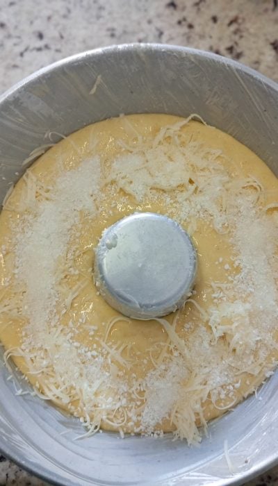 Bolo de fubá com queijo ralado - Foto de usuário