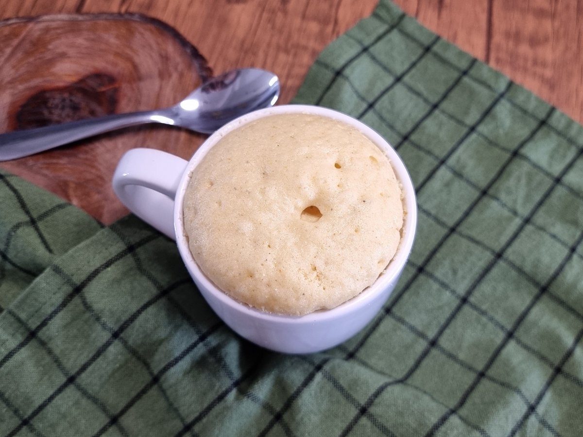 Bolo de fubá de caneca simples