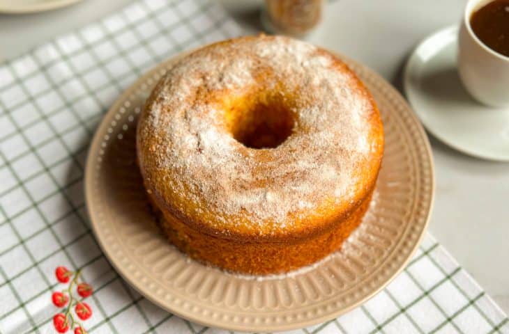 Bolo de fubá simples