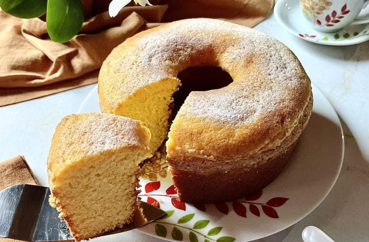 Bolo de fubá simples e fácil