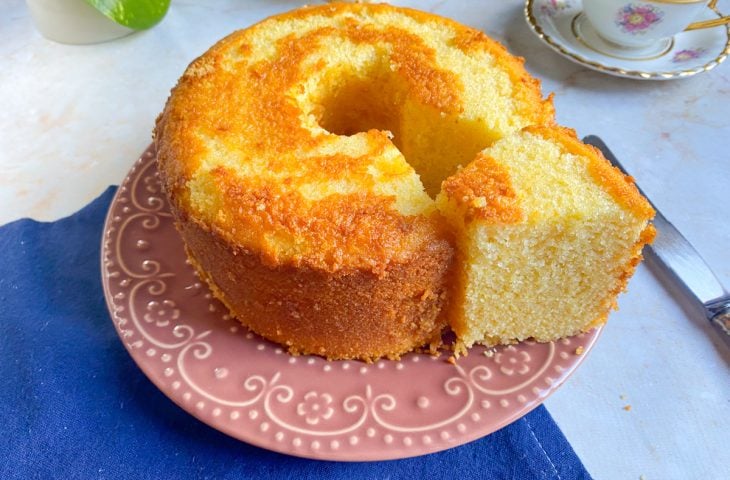 Bolo de fubá simples e rápido