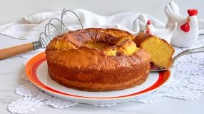 Bolo de goiabada com leite condensado