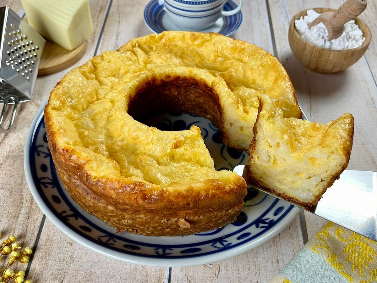 Bolo de goma com queijo