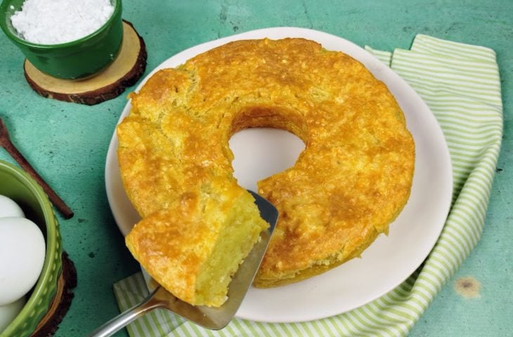 Bolo de goma salgado