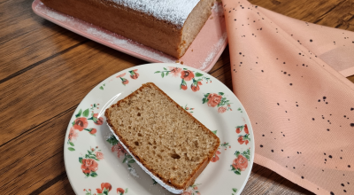 Bolo de iogurte com canela