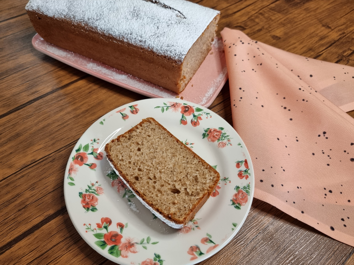 Bolo de iogurte com canela