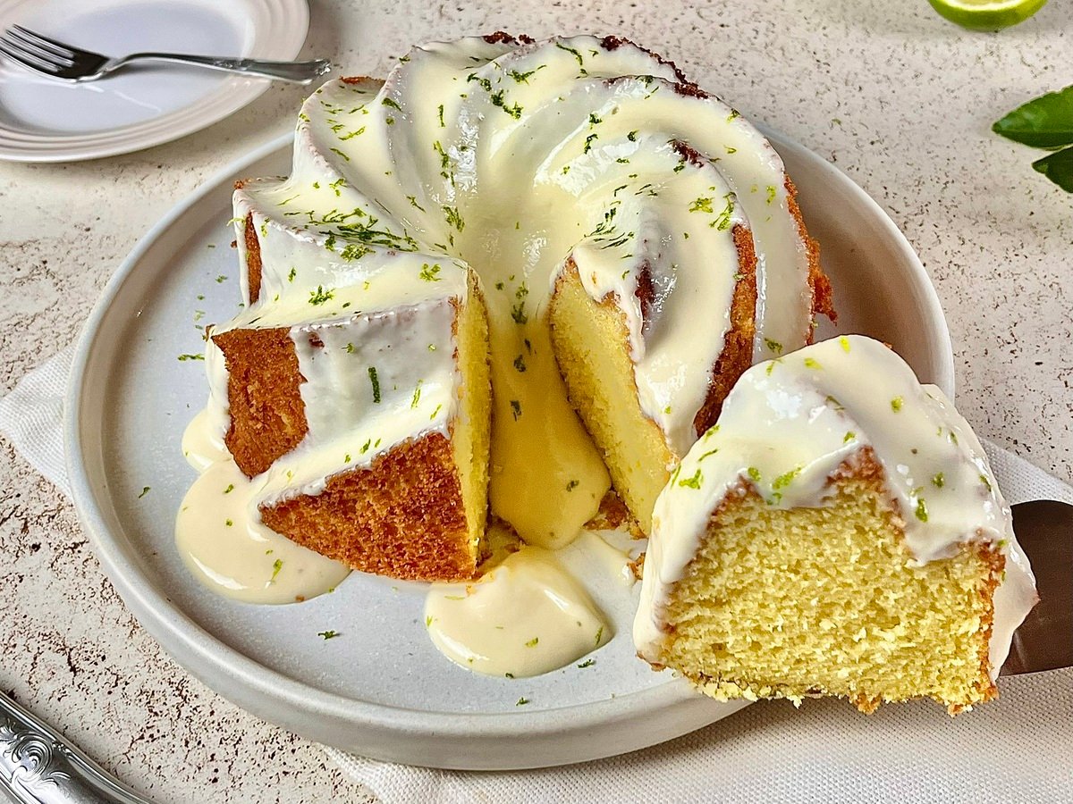 Bolo de iogurte com limão