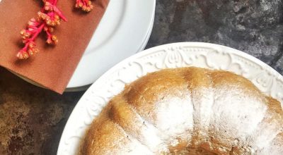 Bolo de iogurte com maçãs
