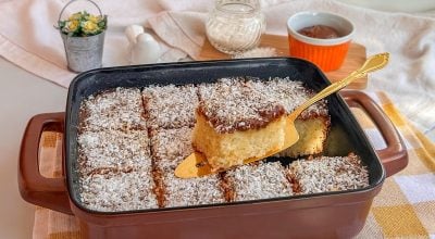 Bolo de iogurte simples