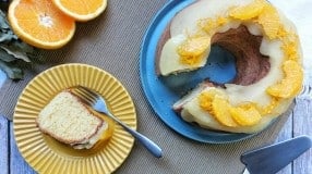 Bolo de laranja com cobertura durinha