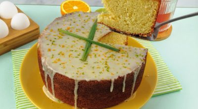 Bolo de laranja com erva cidreira, laranja e limão