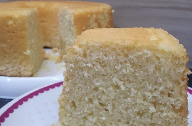 Bolo de laranja com Kefir e coco