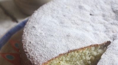 Bolo de laranja com sementes de papoula e especiarias