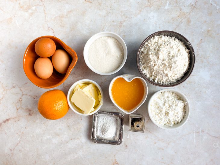 Ingredientes reunidos na bancada.