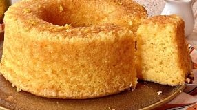 Bolo de laranja molhadinho