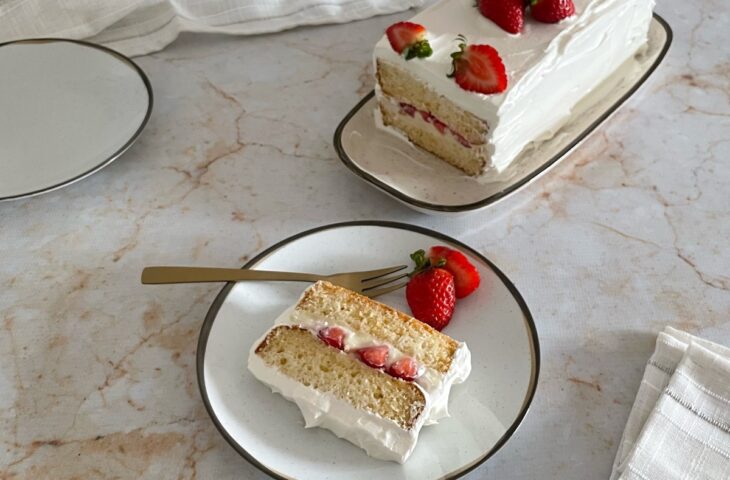 Bolo de leite Ninho e morango