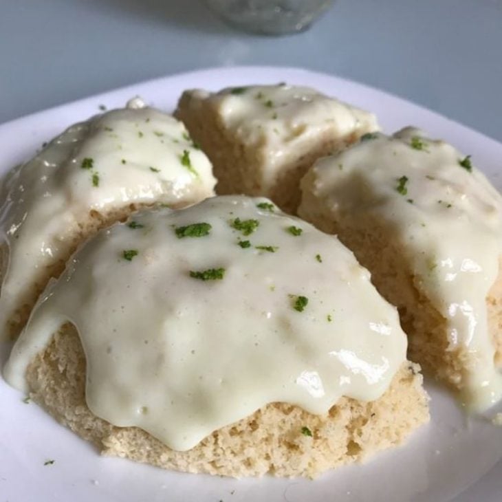 Bolo de limão com aveia