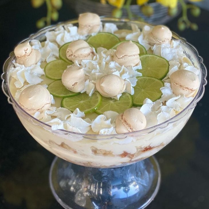 Bolo de limão na taça