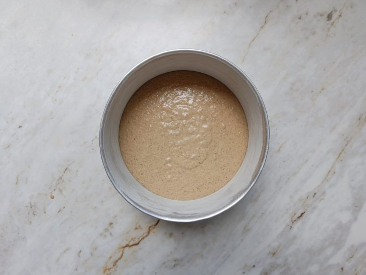 Parte da massa transferida para a forma.