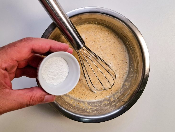 Fermento adicionado à massa.