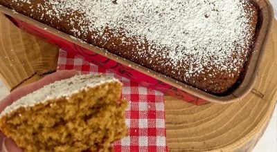 Bolo de maçã com nozes