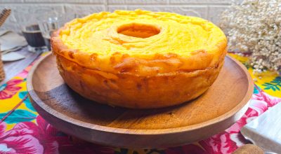 Bolo de mandioca cremoso