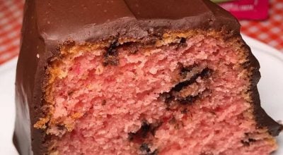 Bolo de melancia com chocolate