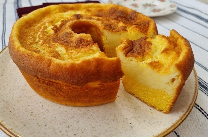 Bolo de milharina