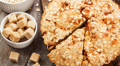 Bolo de milho com coco e aveia