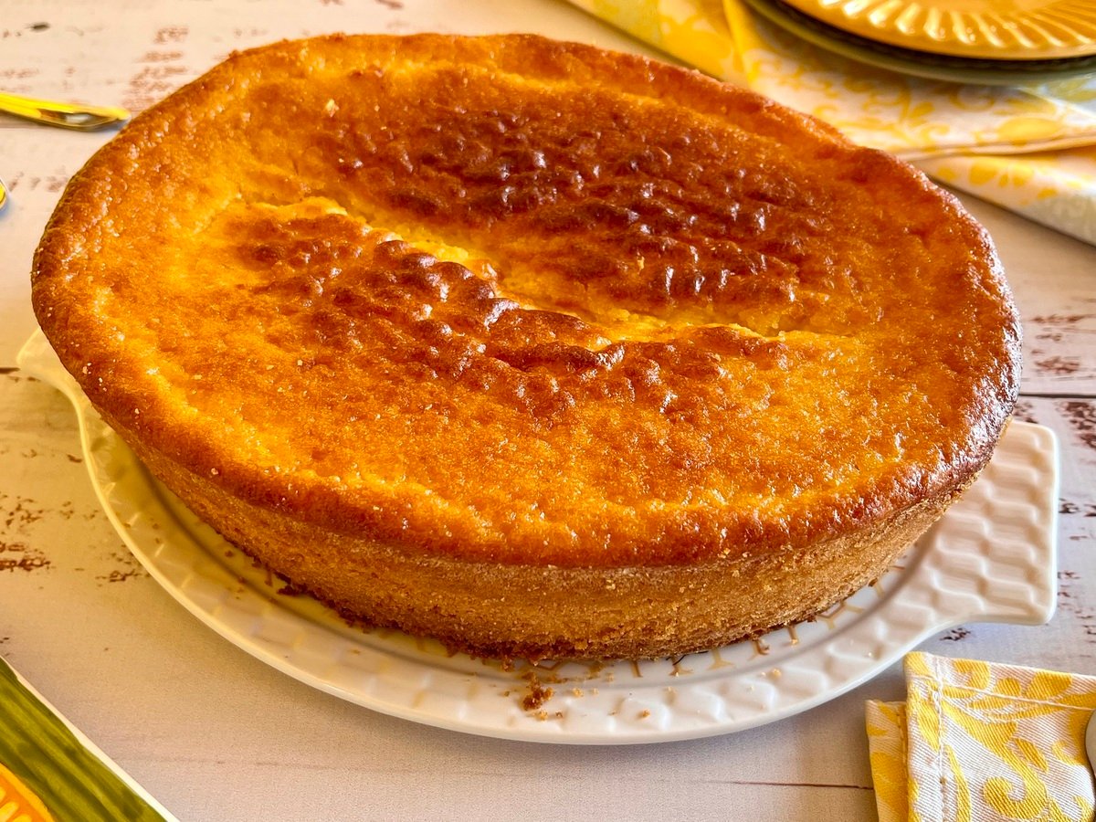 Bolo de milho com queijo cremoso