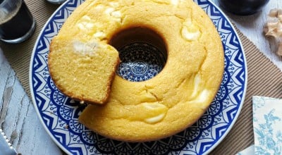 Bolo de milho com requeijão