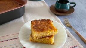 Bolo de milho de latinha com flocos